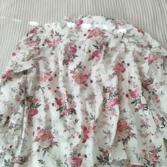 *NEW! OLIVIACEOUS LONG SLEEVE FLORAL TIERED RUFFLED BOHEMIAN TOP SIZE SMALL - Picture 2 of 9